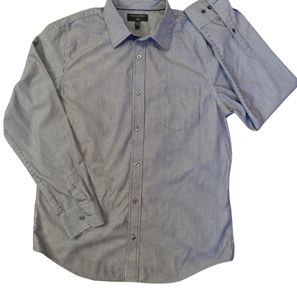 Banana Republic Men's Blue Microstripe Dress Shirt